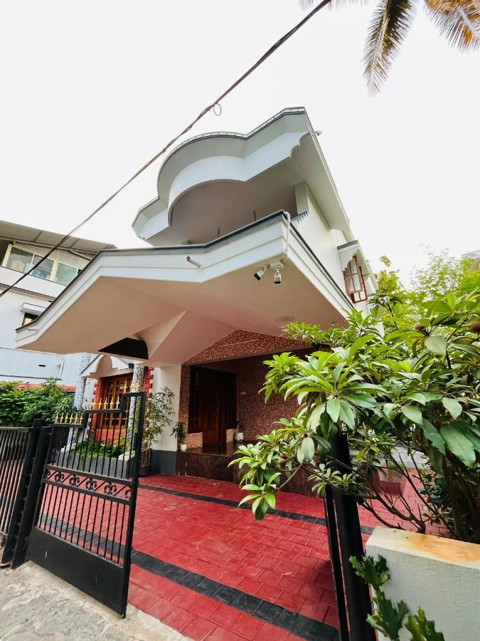 St. Antony Homestay Mangalore Luaran gambar
