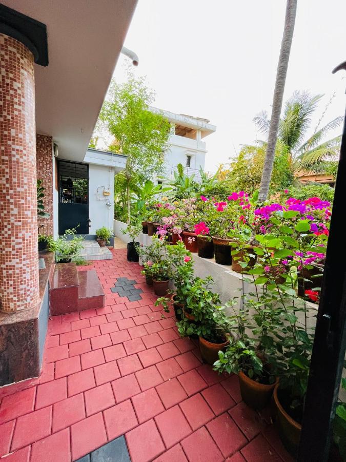 St. Antony Homestay Mangalore Luaran gambar