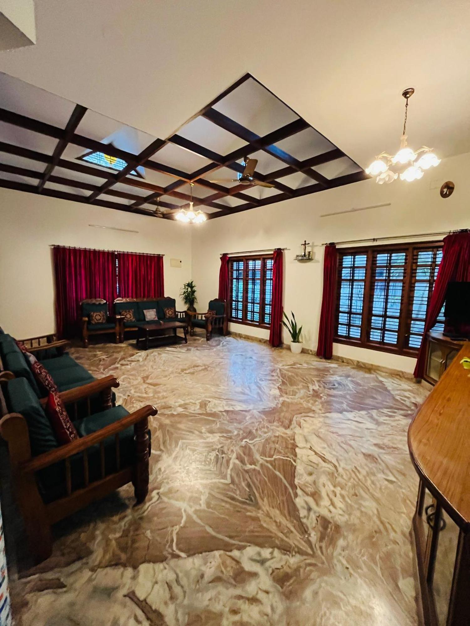 St. Antony Homestay Mangalore Luaran gambar