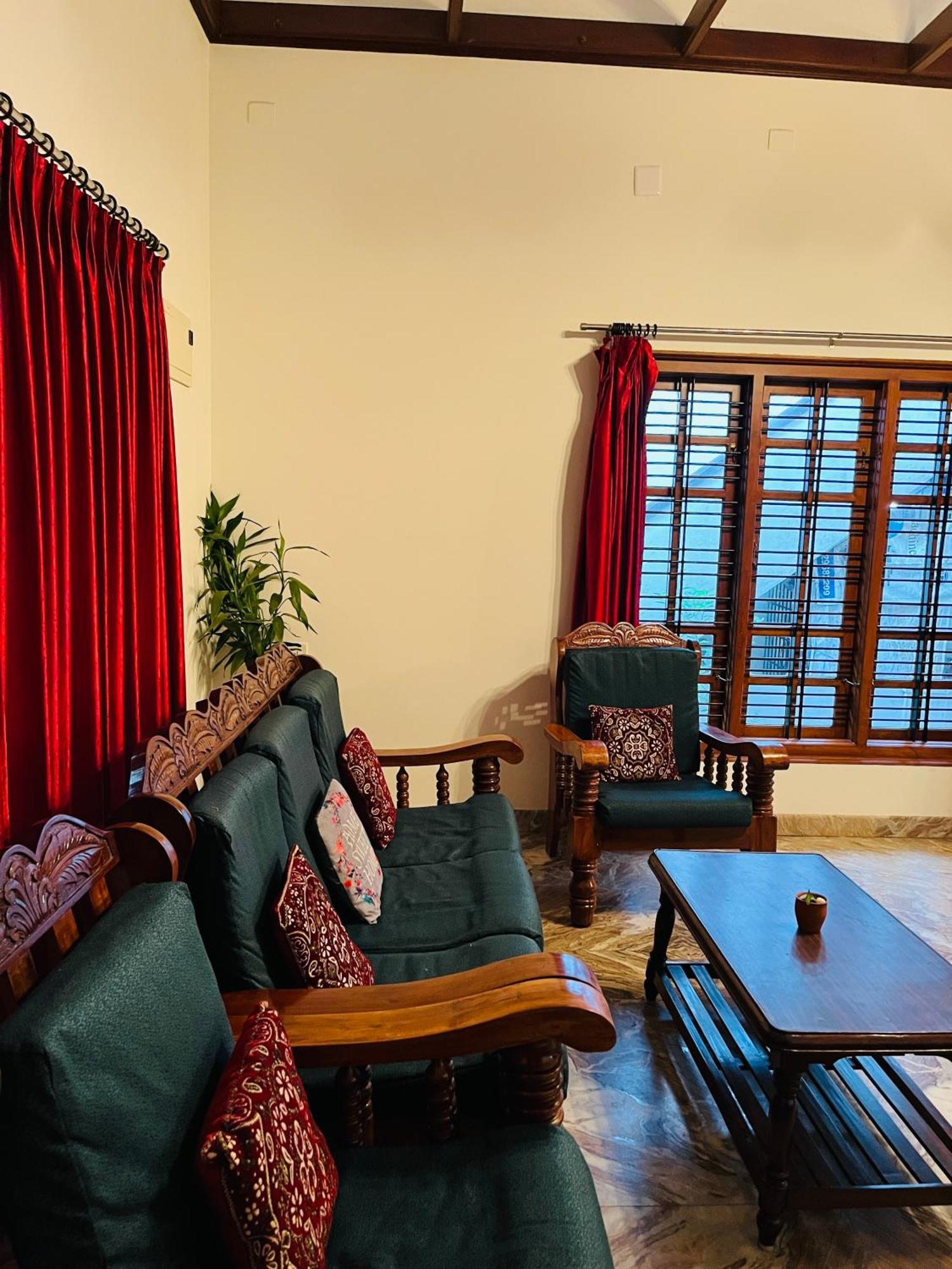 St. Antony Homestay Mangalore Luaran gambar