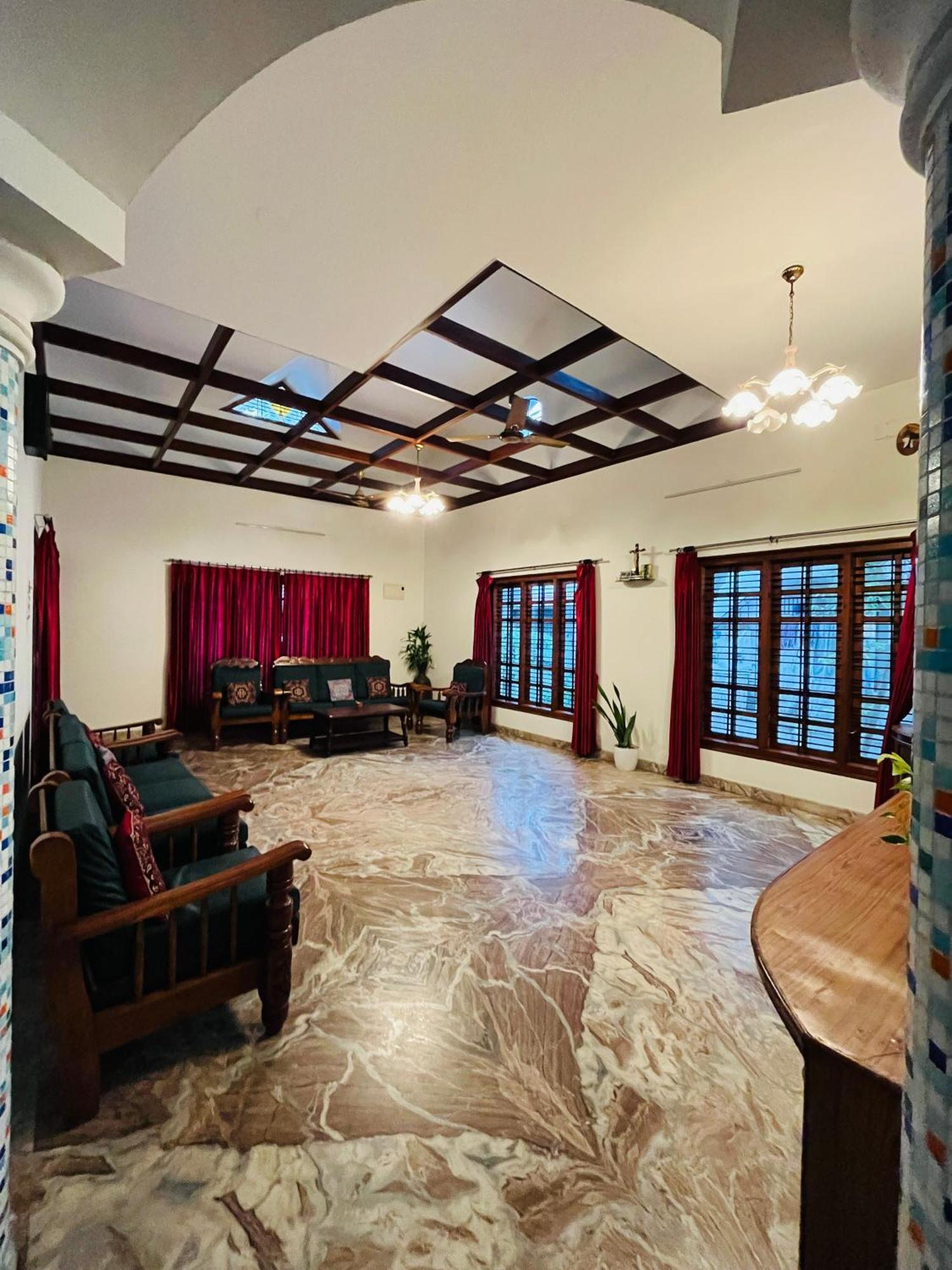 St. Antony Homestay Mangalore Luaran gambar