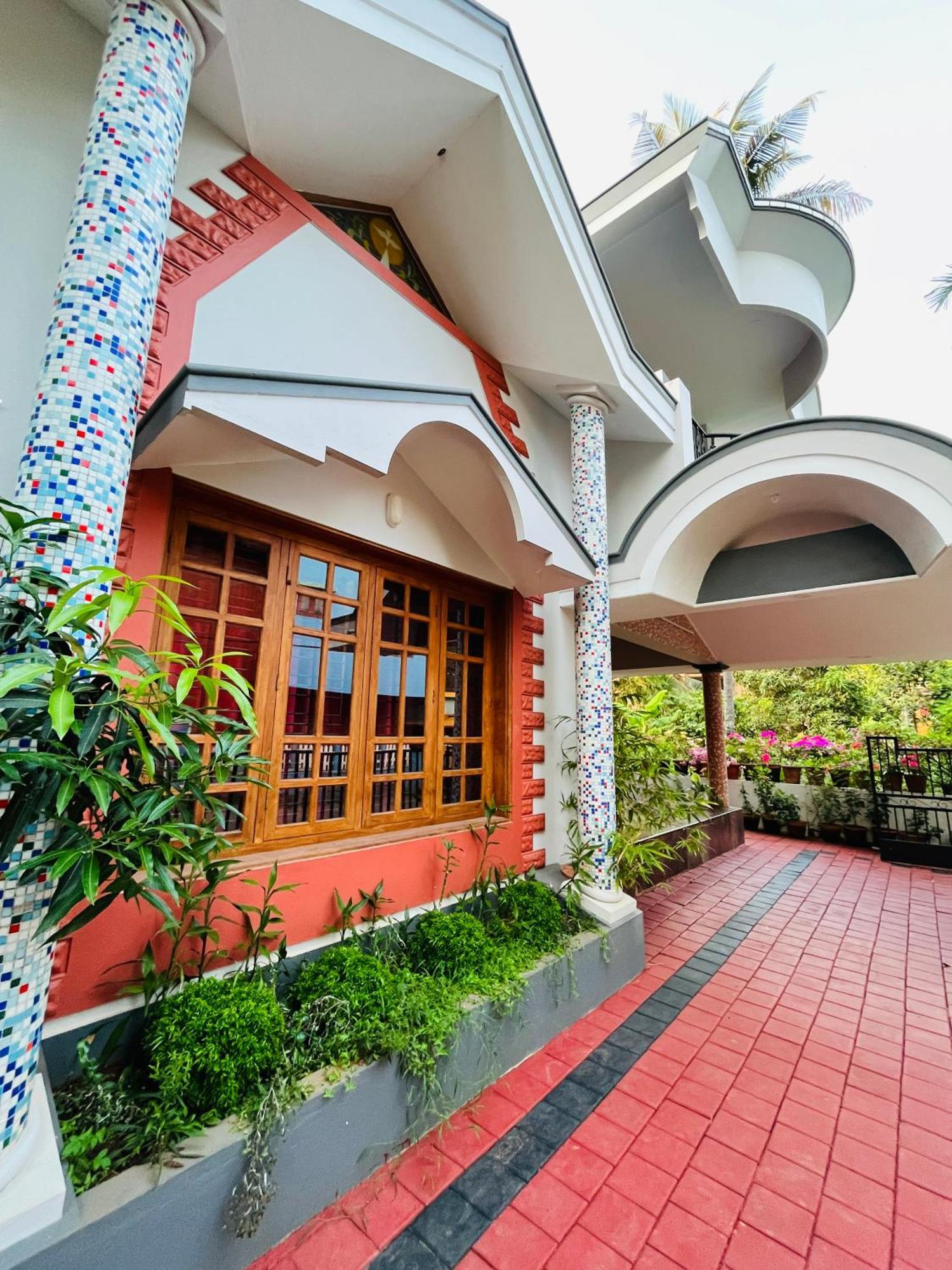 St. Antony Homestay Mangalore Luaran gambar